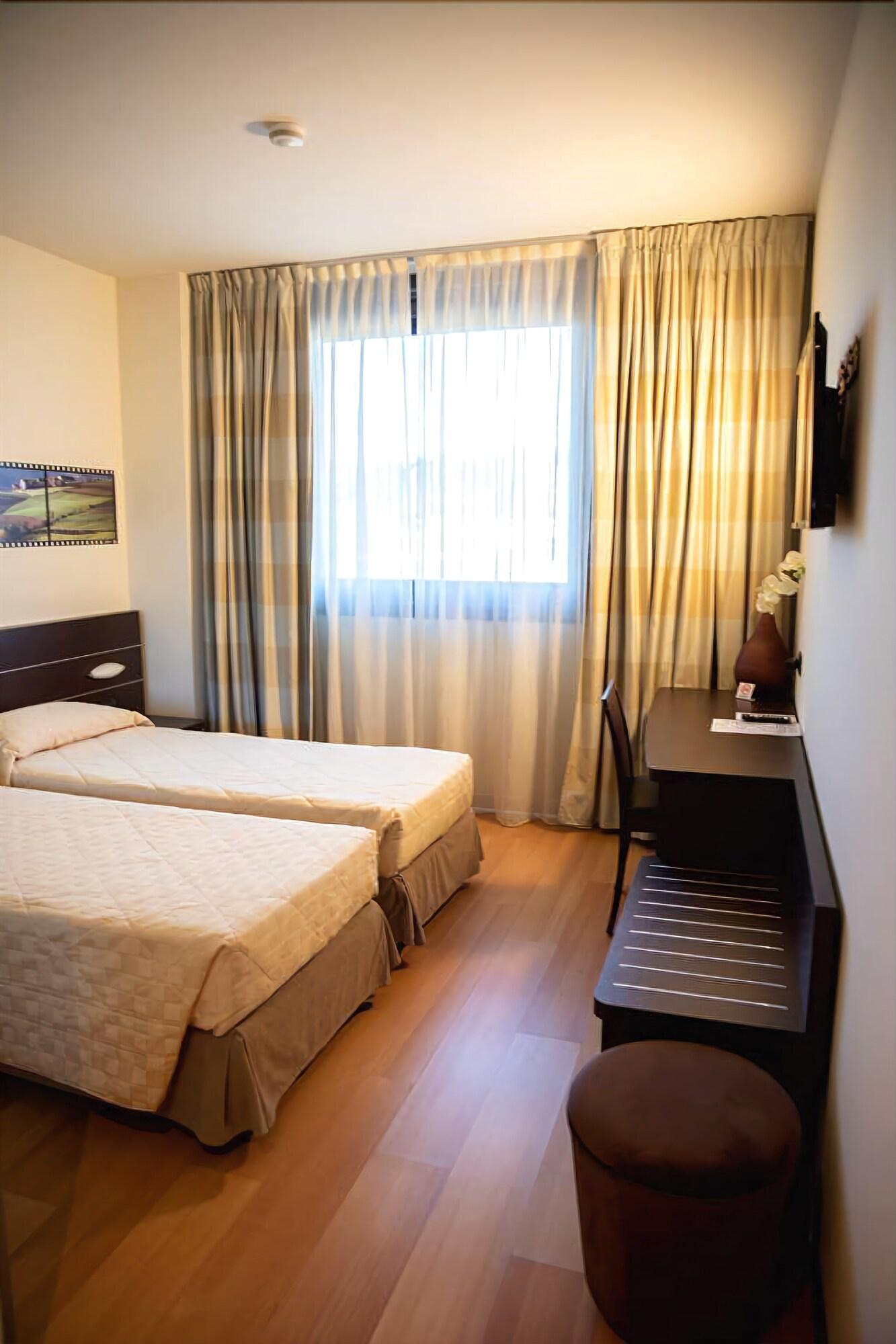 Castahotel Castagnito Luaran gambar