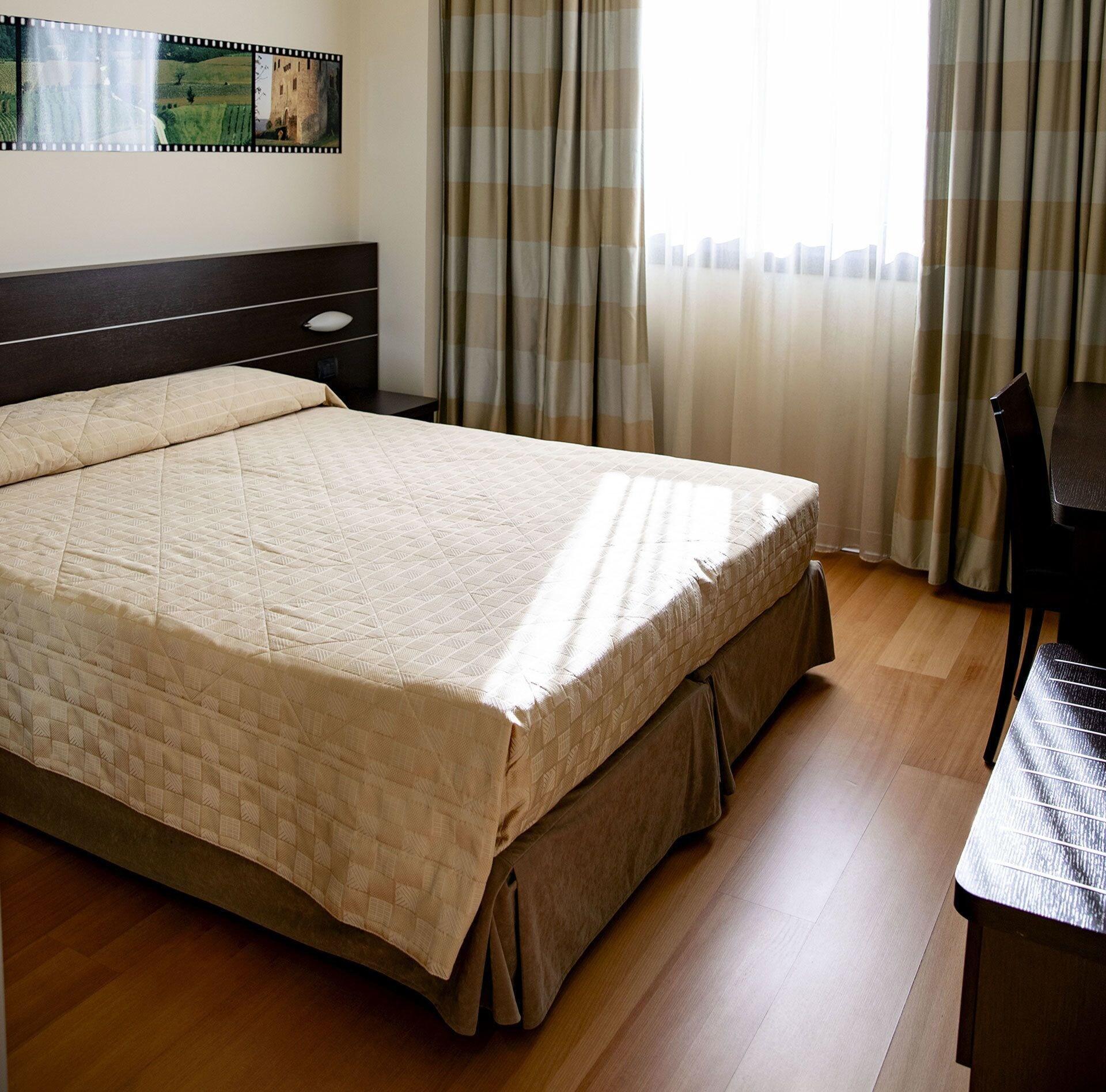 Castahotel Castagnito Luaran gambar